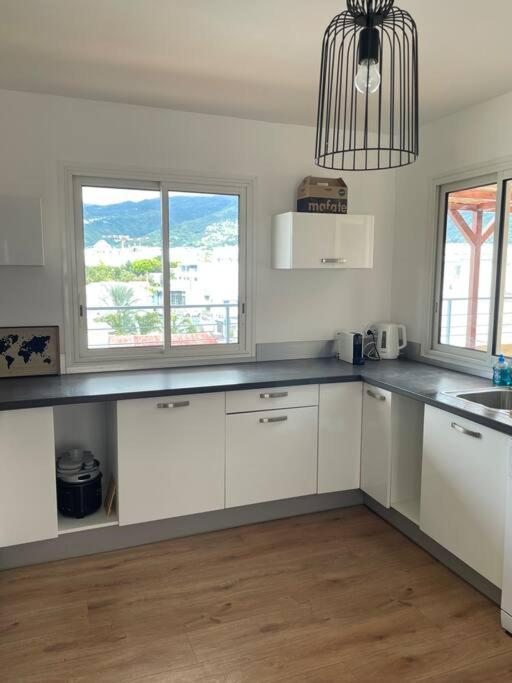Rare ! Spacieux T3 En Roof-Top Au Barachois - 2 Ch Climatisees - 6 Couchages - Proche Aeroport Saint-Denis Dış mekan fotoğraf