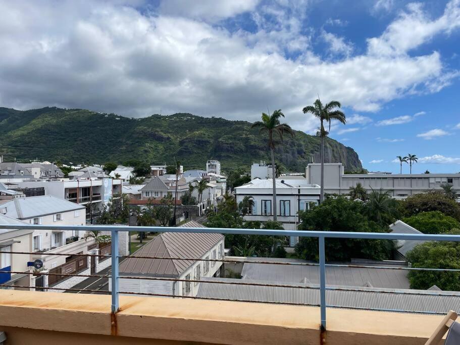 Rare ! Spacieux T3 En Roof-Top Au Barachois - 2 Ch Climatisees - 6 Couchages - Proche Aeroport Saint-Denis Dış mekan fotoğraf