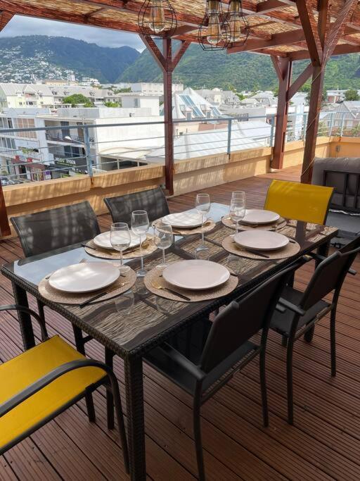 Rare ! Spacieux T3 En Roof-Top Au Barachois - 2 Ch Climatisees - 6 Couchages - Proche Aeroport Saint-Denis Dış mekan fotoğraf